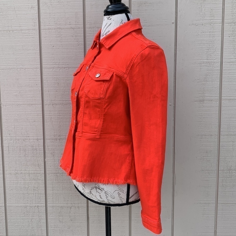 MADELEINE - Picture 8 of 16